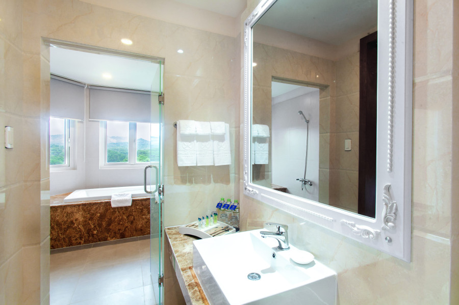 PHÒNG VALLEY JUNIOR SUITE TRIPLE