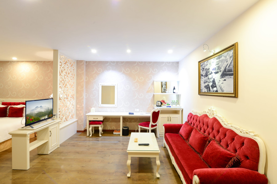PHÒNG CITY JUNIOR SUITE TRIPLE